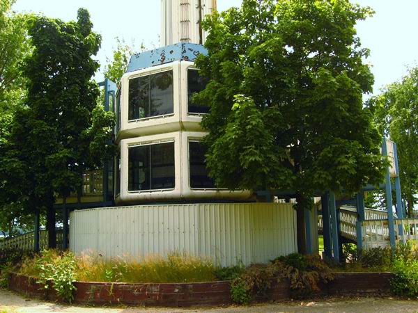 Bob-Lo Island - Pic 16 Space Needle (newer photo)